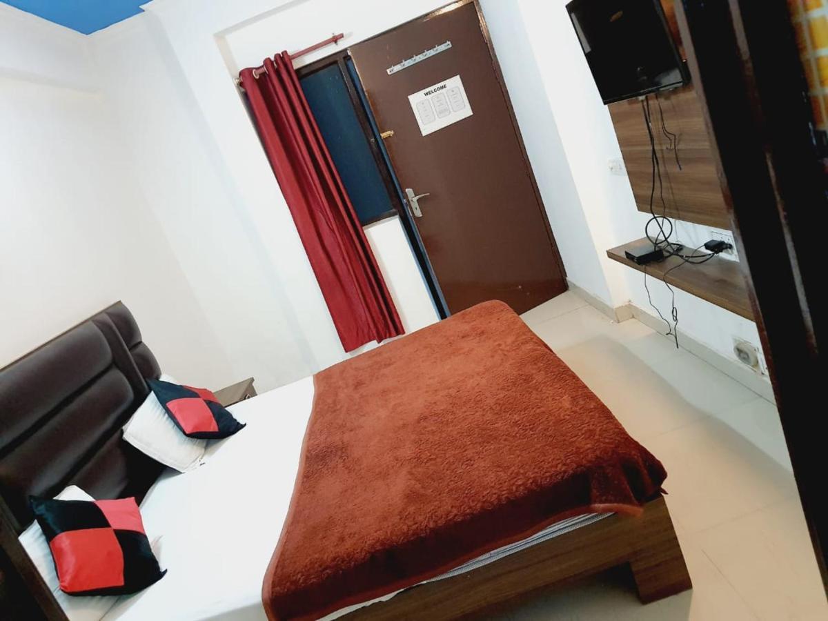 Bhawana Hotel Agra  Eksteriør billede